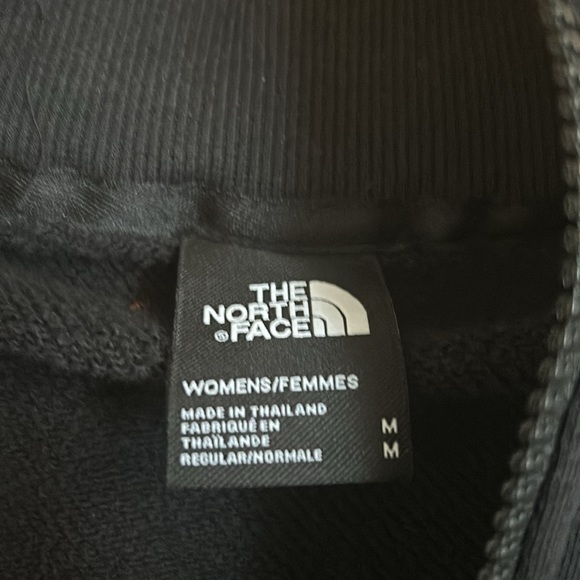 North face black quarter zip - Picture 2 of 2